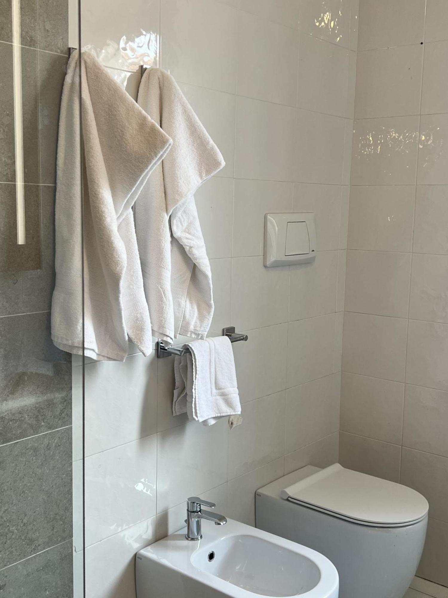 5 Viale Fano Apartment リミニ エクステリア 写真