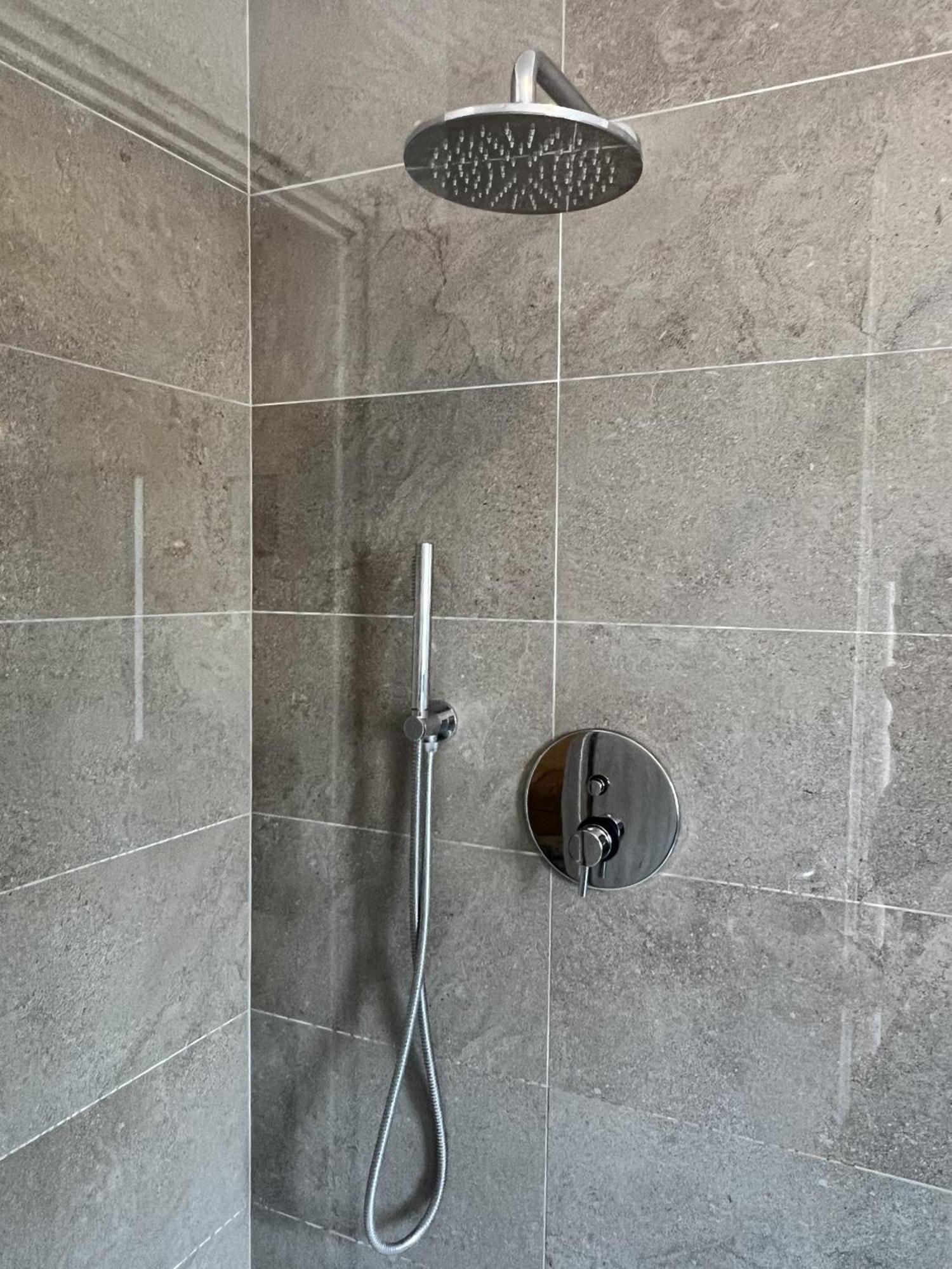 5 Viale Fano Apartment リミニ エクステリア 写真